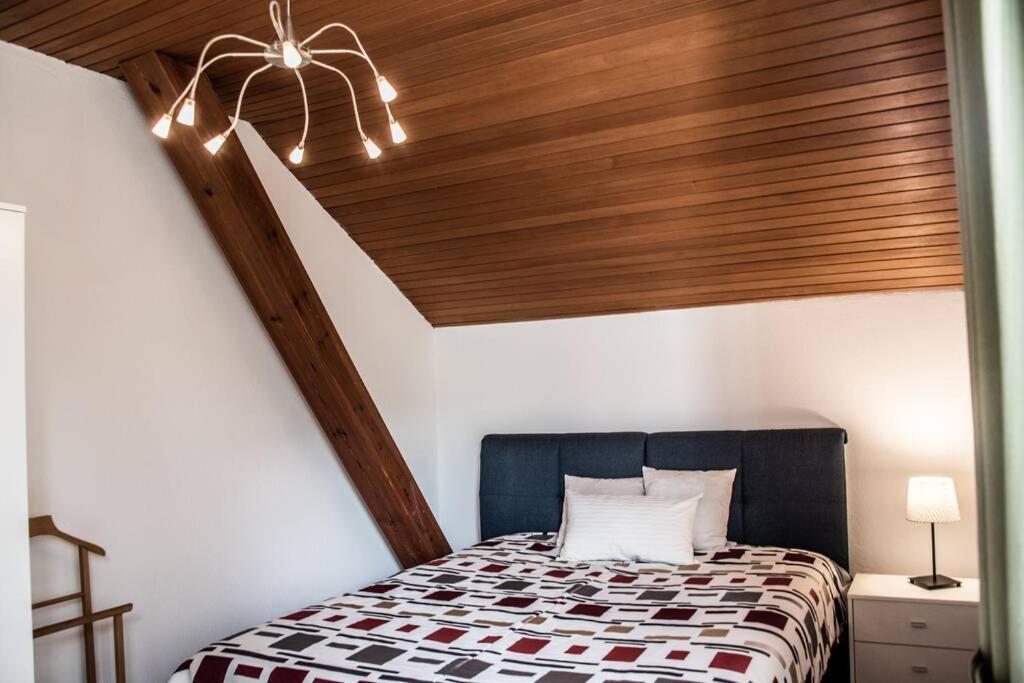 Apartment Pouringraz Fuer Kunst- Und Tennisliebhaber Zewnętrze zdjęcie