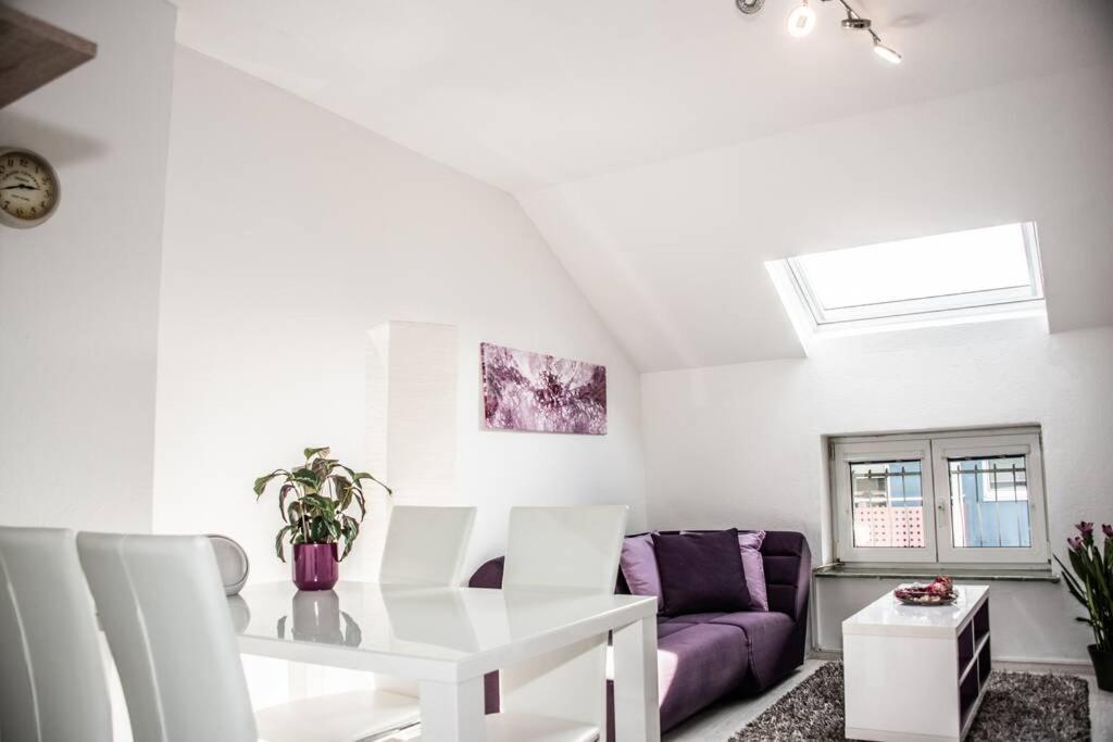 Apartment Pouringraz Fuer Kunst- Und Tennisliebhaber Zewnętrze zdjęcie