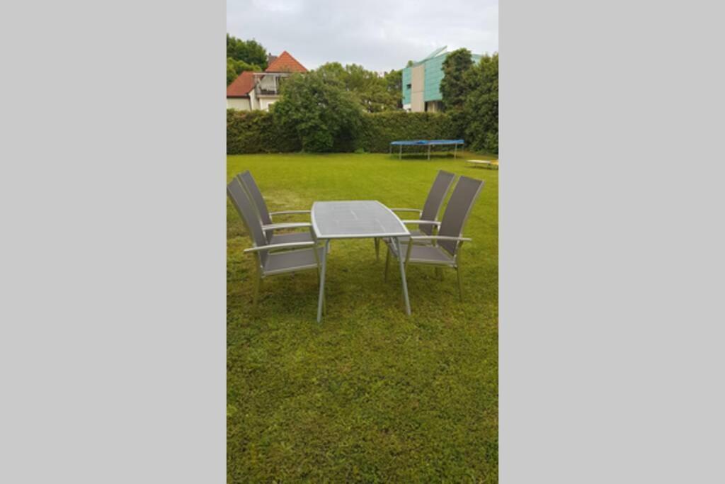 Apartment Pouringraz Fuer Kunst- Und Tennisliebhaber Zewnętrze zdjęcie