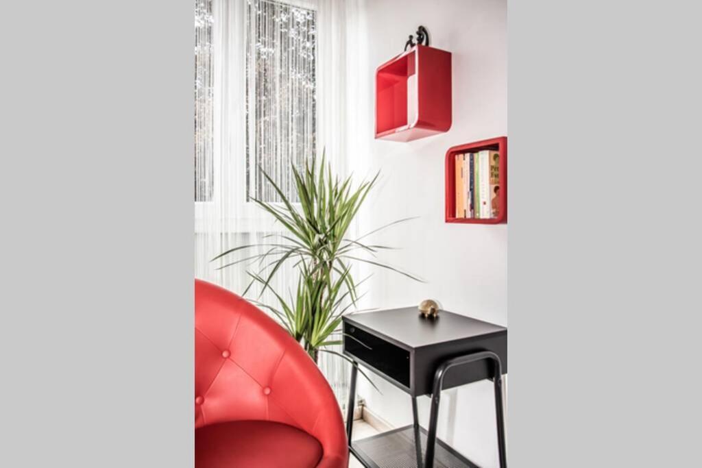 Apartment Pouringraz Fuer Kunst- Und Tennisliebhaber Zewnętrze zdjęcie